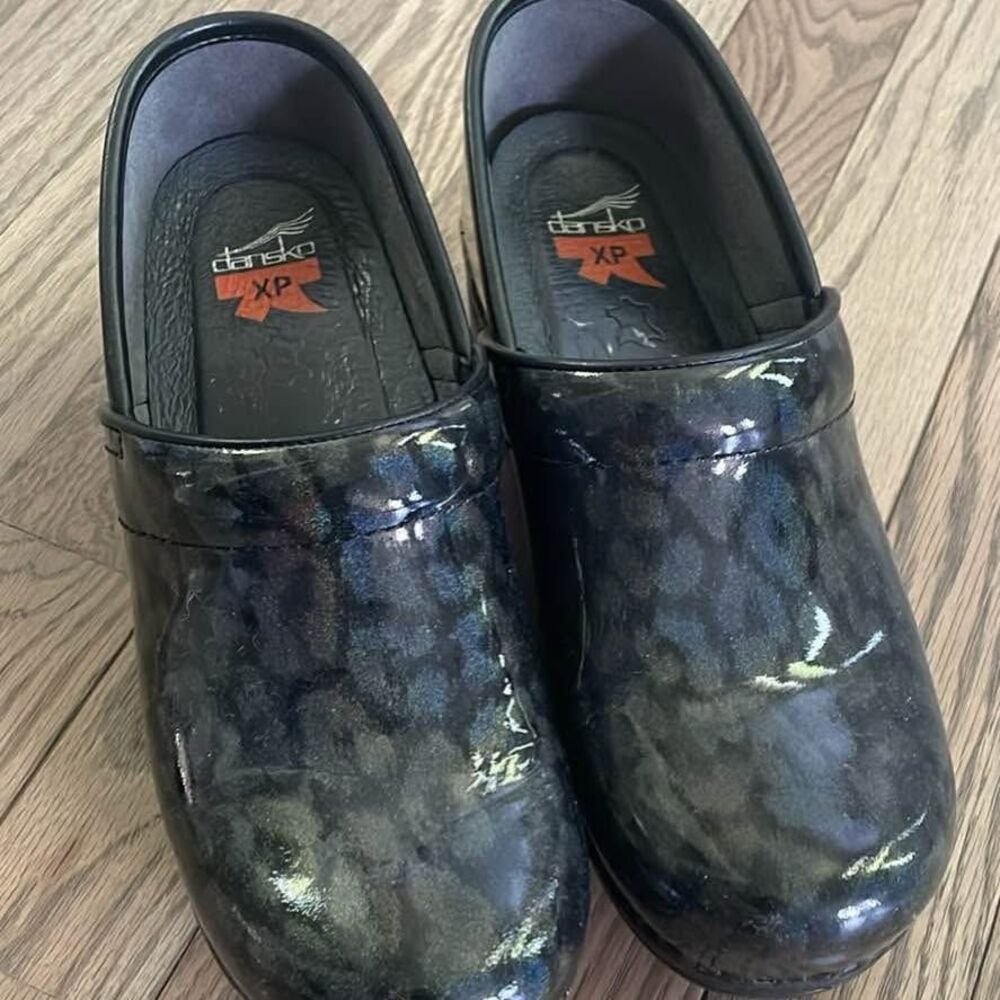 Women’s dansko leopard print size 38